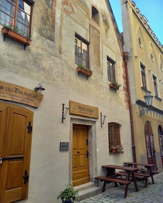 ホテル スヴァンベースキー ダゥム