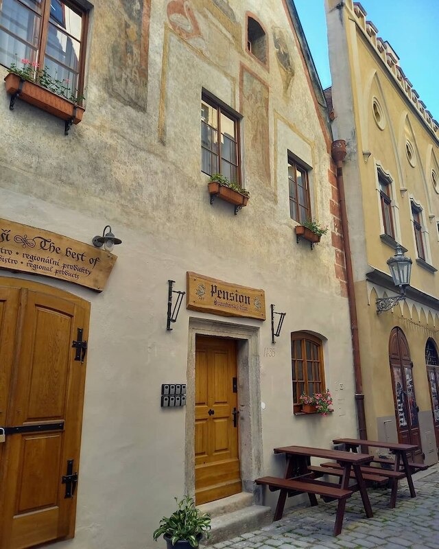 ホテル スヴァンベースキー ダゥム