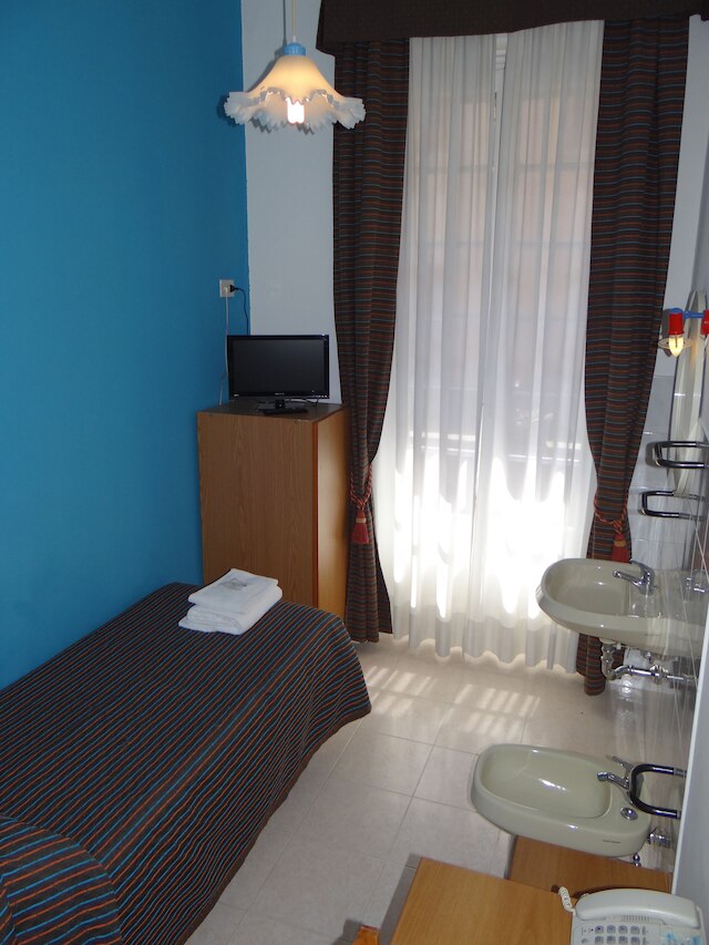 ホテル アメンドーラ フィエーラ