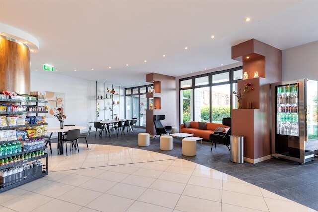 B&B ホテル サッスオロ