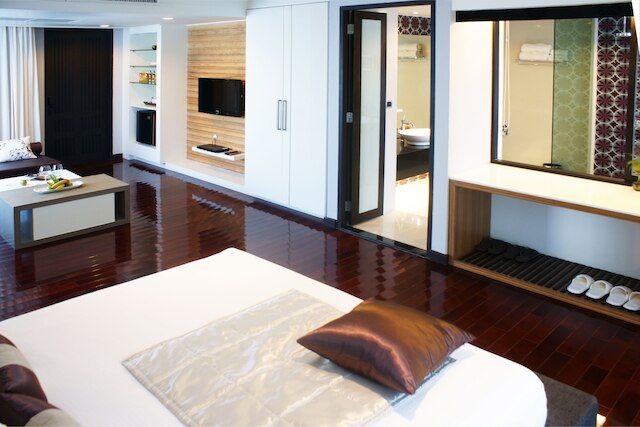 Z スルー バイ ザ ザイン