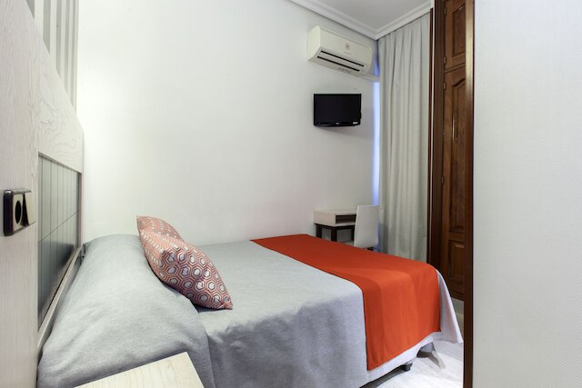 オスタル カスティーリャ I - アトーチャ