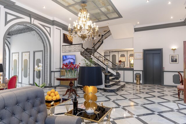 ホテル セビリア