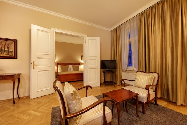 ハンガー ウォール レジデンス