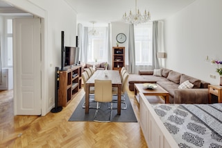 オールド タウン スクエア アパートメンツ