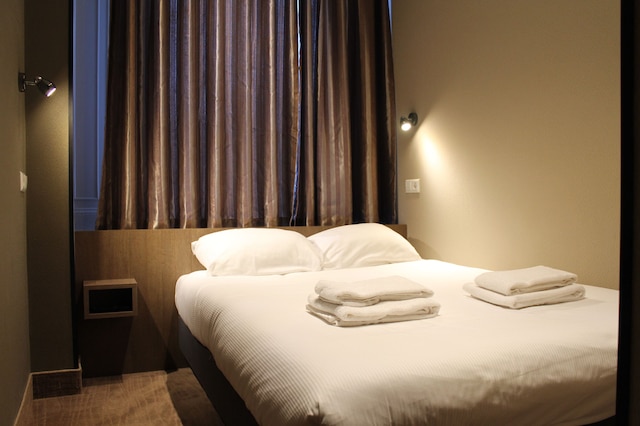 ホテル ブロッサムズ