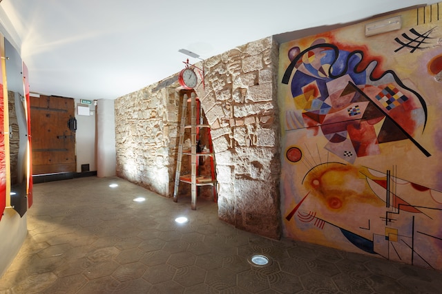 AinB ピカソ コルデルス アパートメンツ