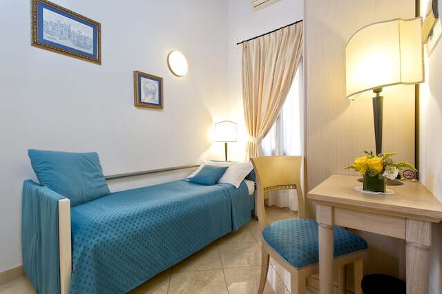 アッラ ヴィーテ ドラータ