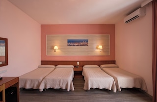 クアトロ ナシオネス