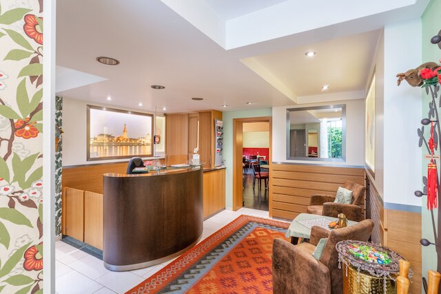 ホテル アローザ - デュッセルドルフ オーベルカッセル