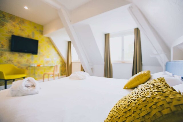 カステル デ トレス ジラルド