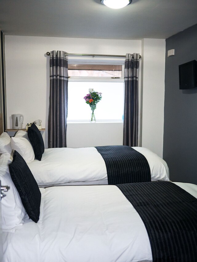 ザ メープル ホテル