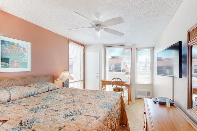 ヘール・カマオレ