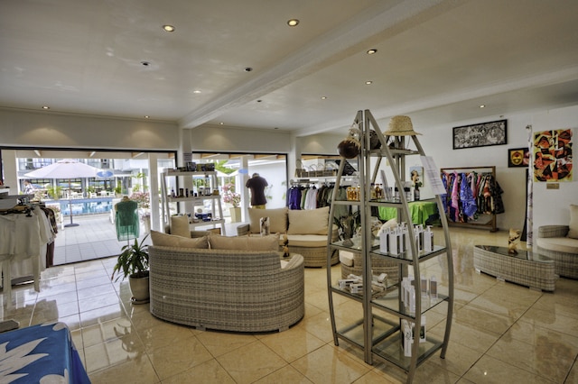 ムリ ビーチ クラブ