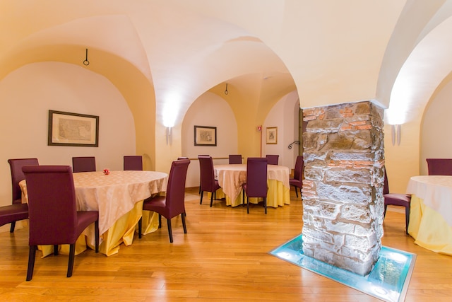 グランド ホテル アントゥラージュ パラッツォ ストラッソルド