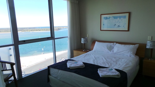 グランド アパートメンツ