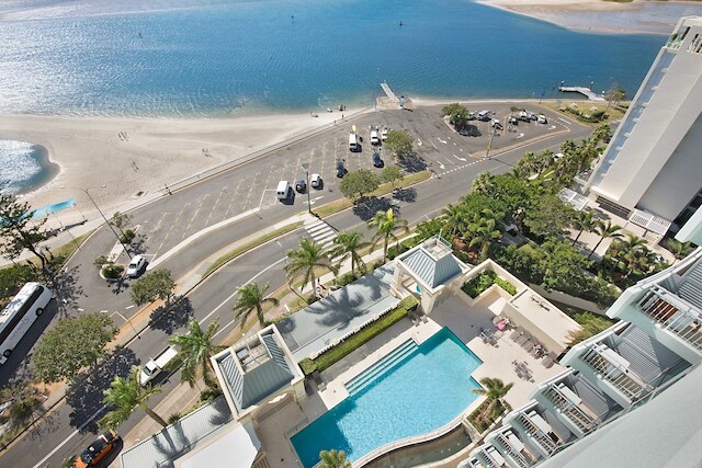 グランド アパートメンツ