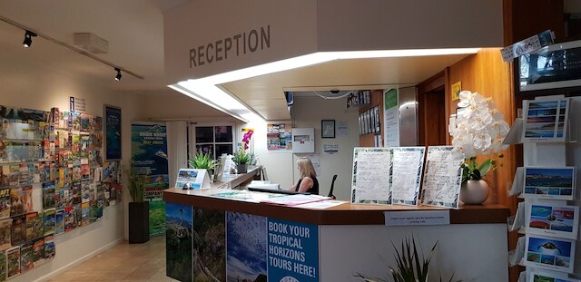 リーフ パームス モーテル