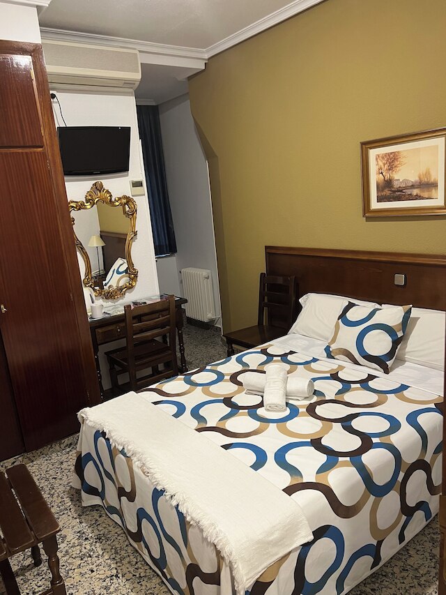 ホスタル ソンソールズ マドリード セントロ