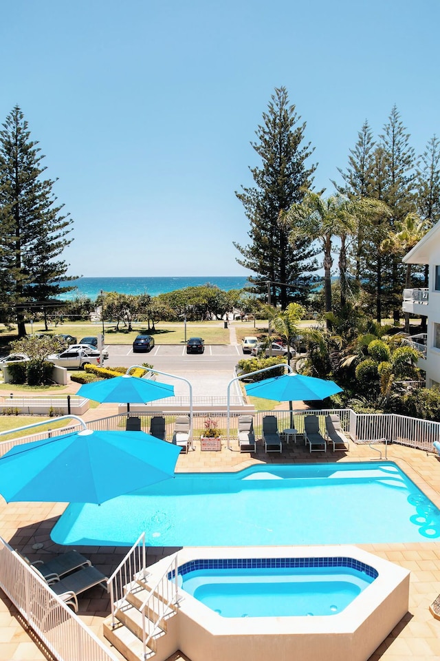 ル ビーチ アパートメンツ