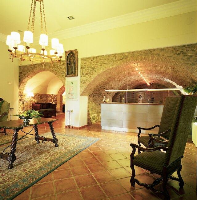 パラドール デ サント ドミンゴ ベルナルド デ フレスネダ