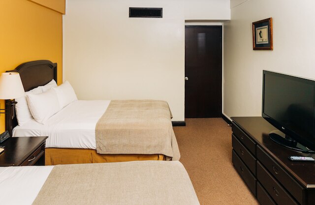 プラザ ホテル アンド スイーツ