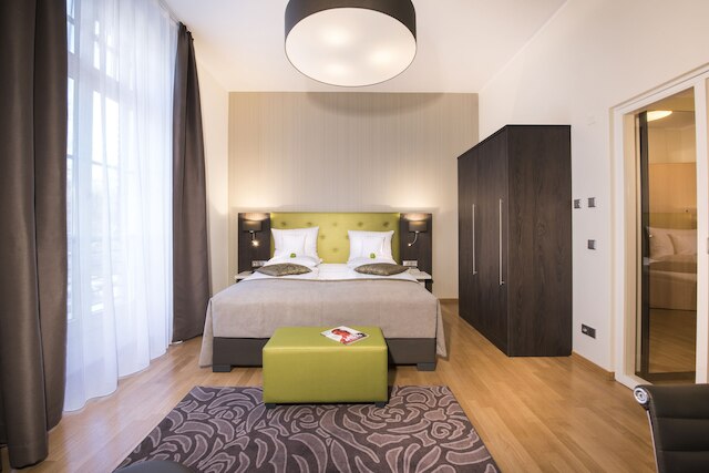 ホテル コレギウム レオニナム