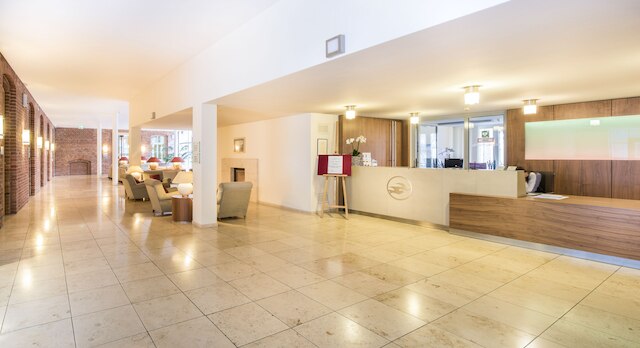 ホテル コレギウム レオニナム