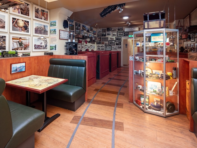 トレイン ホテル