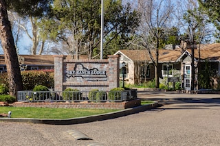 スカイ ランチ ロッジ