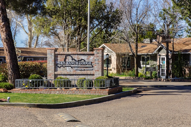 スカイ ランチ ロッジ