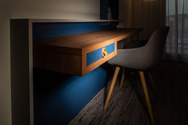 オテル メルキュール トューロン ラ セーヌ シュル メール