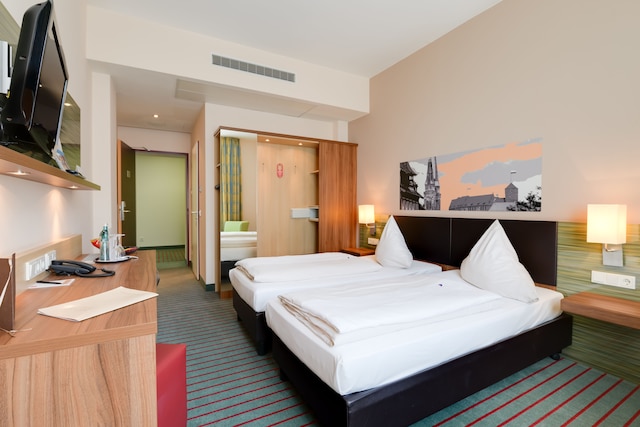 ノヴィーナ ホテル ティリーパーク