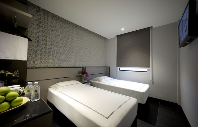 ベニュー  ホテル - ザ リリー