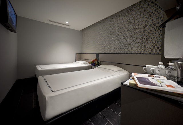 ベニュー  ホテル - ザ リリー