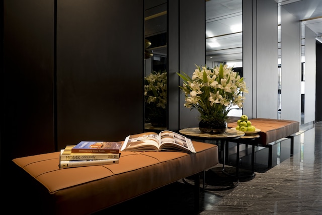 ベニュー  ホテル - ザ リリー