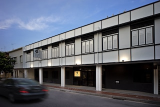 ベニュー ホテル - ザ リリー