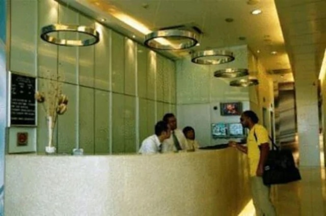 ホテル 81 エレガンス