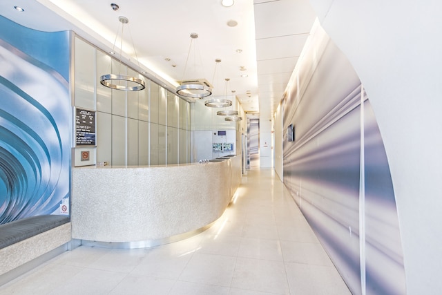 ホテル 81 エレガンス