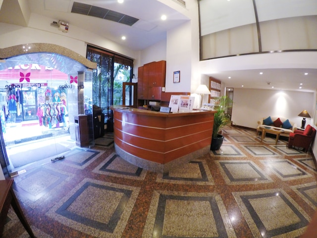 シティ ロッジ ソイ 9