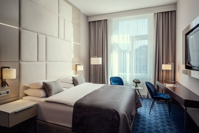 ホテル キングス コート