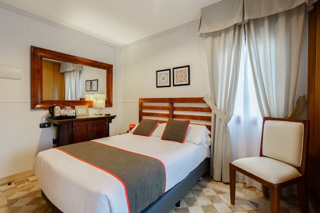 ホテル ブティック レイナ モラ