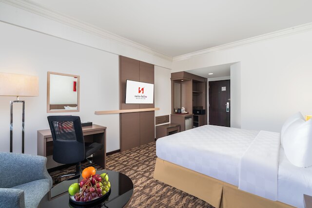 スイス ベリン バロイ バタム