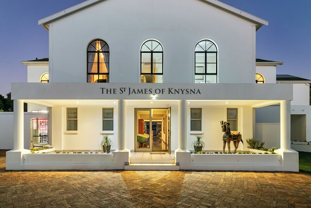 セント ジェームス オブ ナイズナ