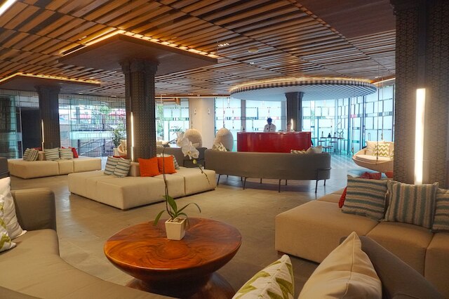 フラマエクスクルーシブ オーシャン ビーチ スミニャック バリ