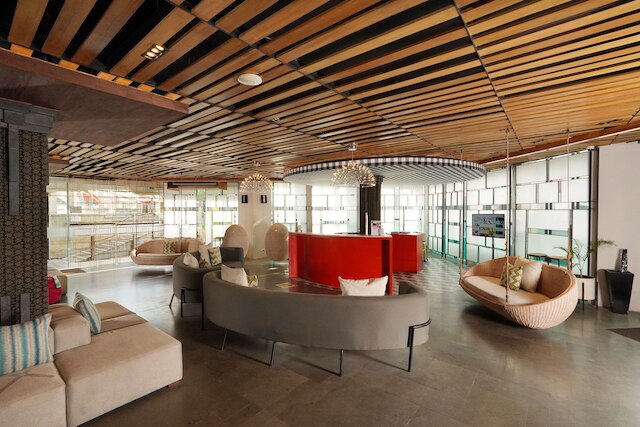 フラマエクスクルーシブ オーシャン ビーチ スミニャック バリ