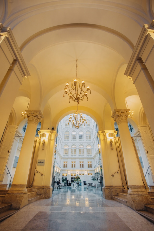 グランド パレス ブルノ