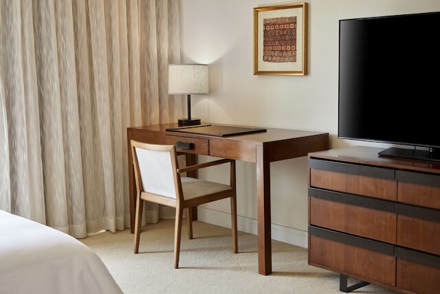 カ ライ ワイキキ ビーチ、LXR ホテル & リゾート