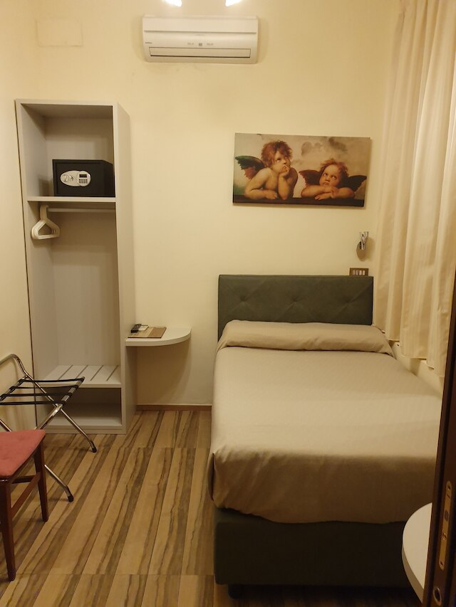 ホテル エスター