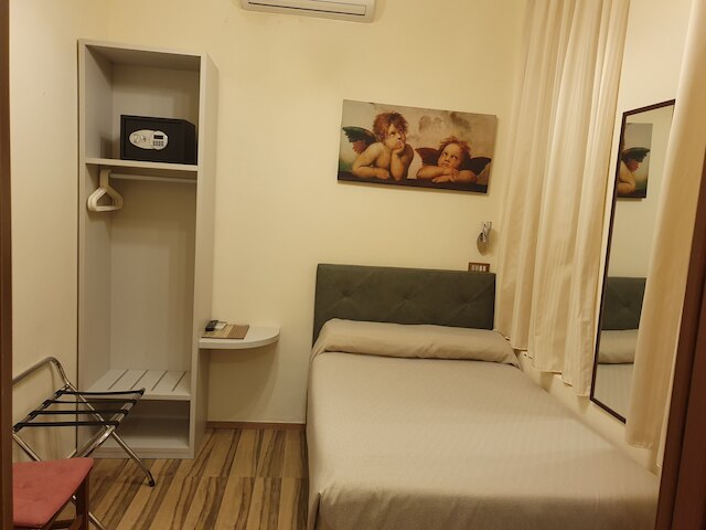 ホテル エスター